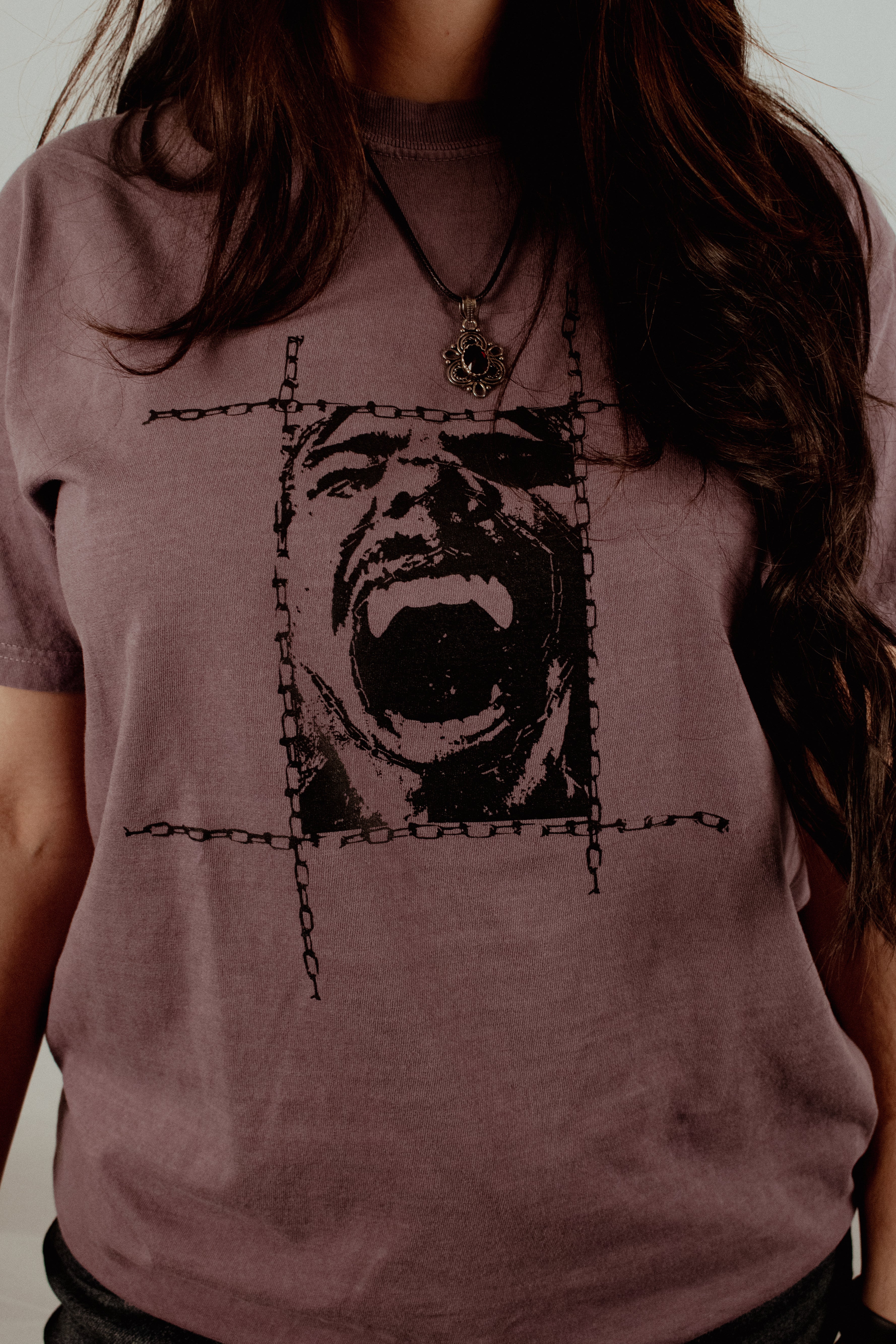 Chains Tee